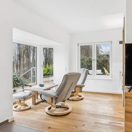 1 Bedroom Cozy In 什未林