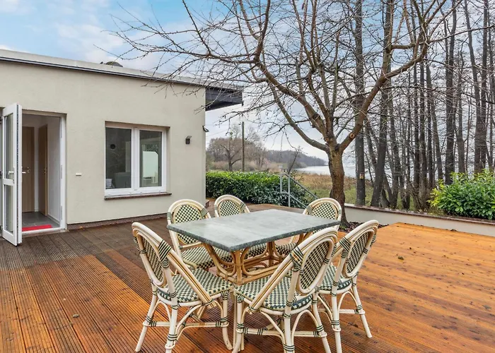 1 Bedroom Cozy In Holiday home *