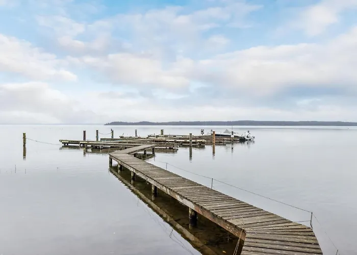 1 Bedroom Cozy In Holiday home *